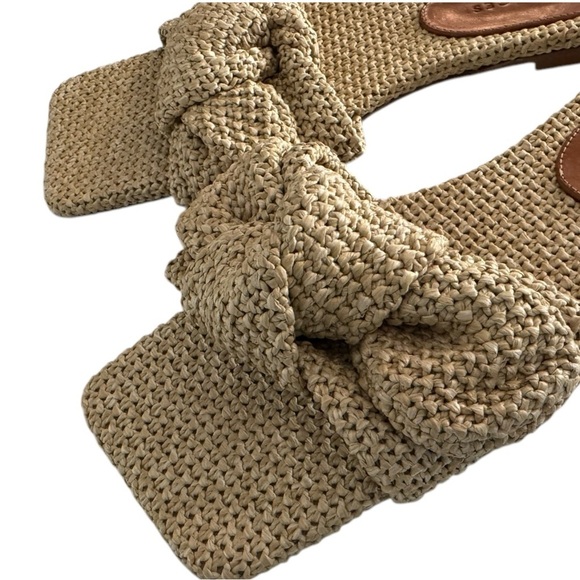 Dear Frances Knot Slide Sandal Slides in Seagrass - Picture 6 of 11